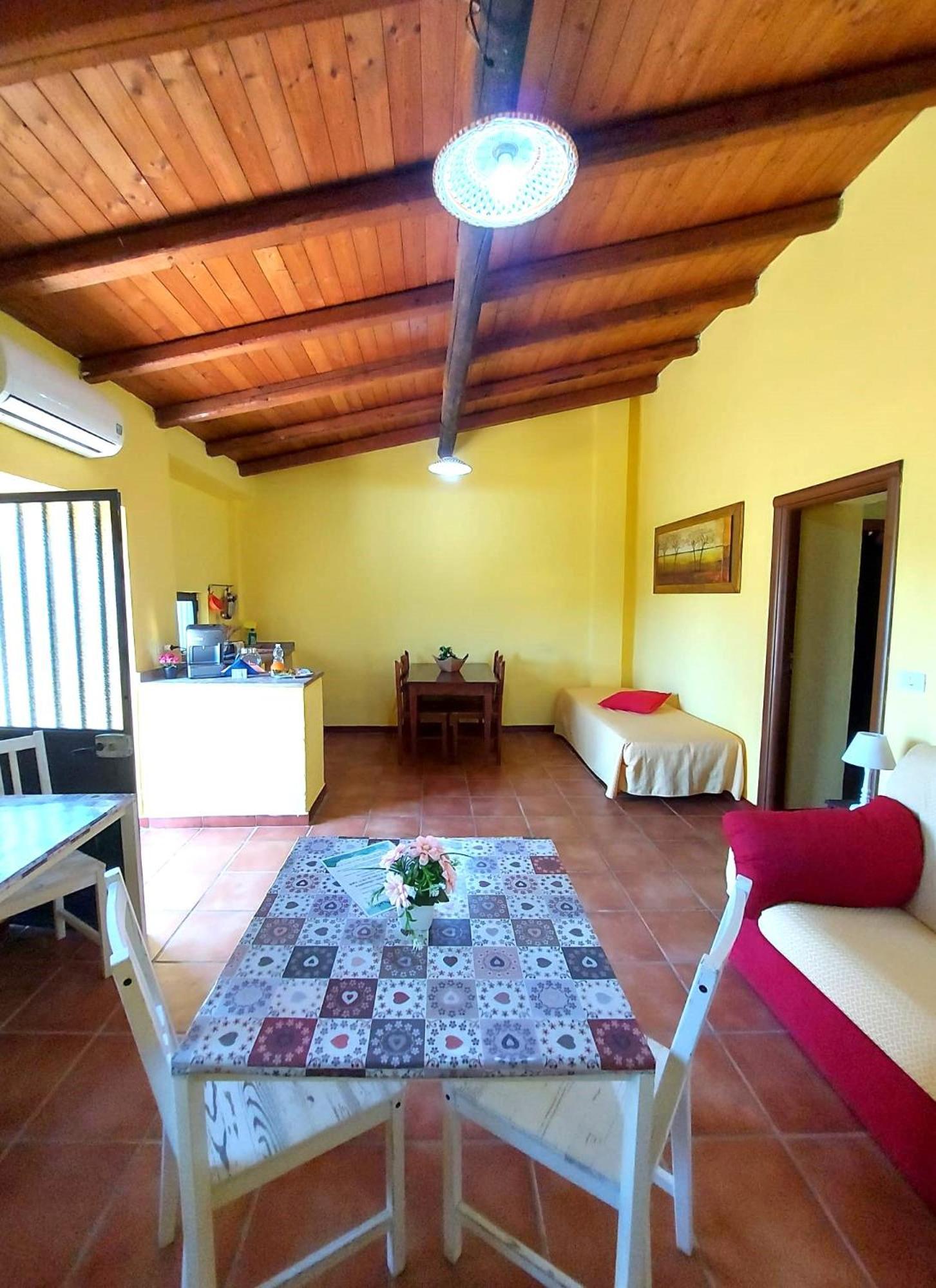 Villa Nadira จีอาร์ดีนี นักซอส ภายนอก รูปภาพ